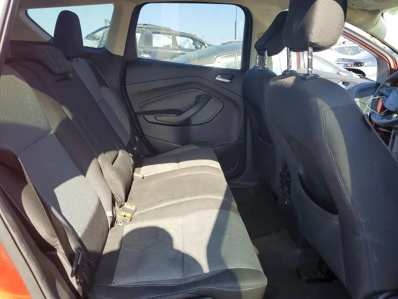 2019 FORD ESCAPE SE  