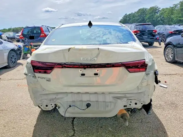 2024 KIA FORTE LX  