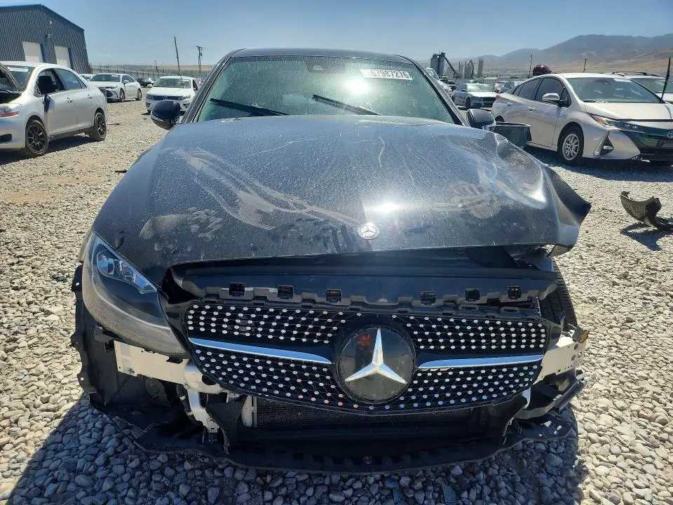 2017 MERCEDES-BENZ C 300  