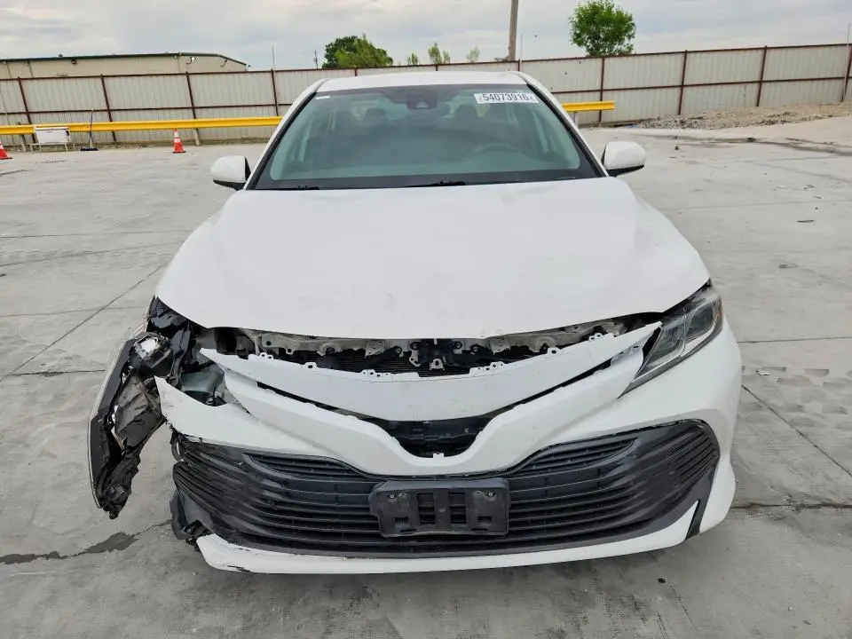 2019 TOYOTA CAMRY LE  