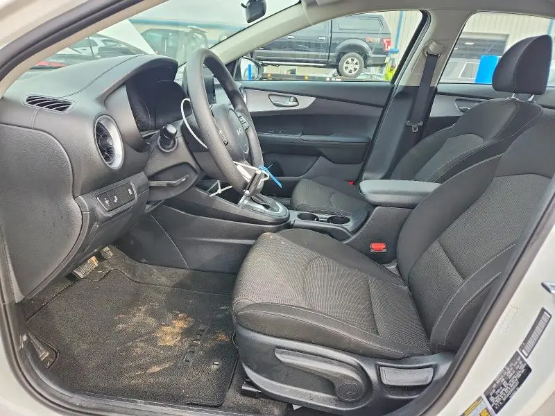 2024 KIA FORTE LX  