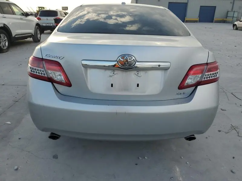 2010 TOYOTA CAMRY SE  