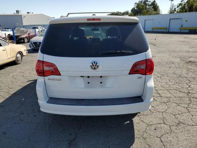 2012 VOLKSWAGEN ROUTAN SE  
