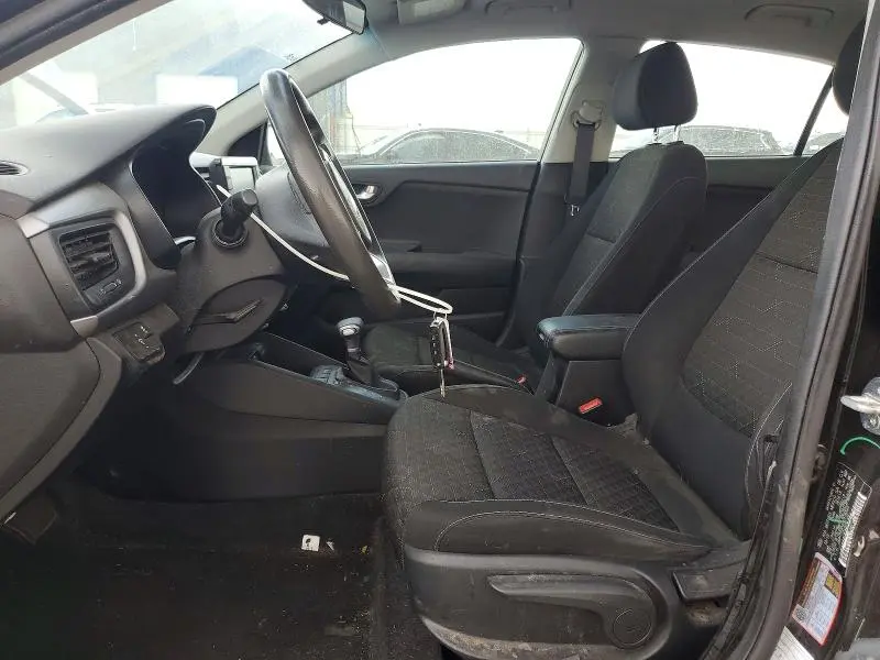 2020 KIA RIO S  