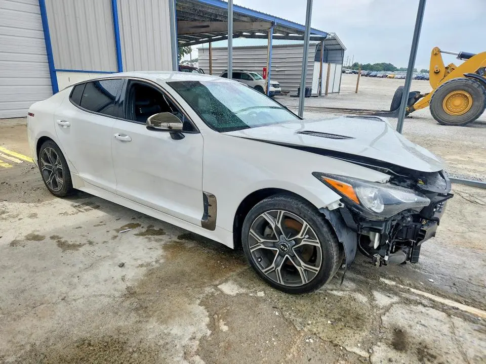 2021 KIA STINGER GT-LINE  