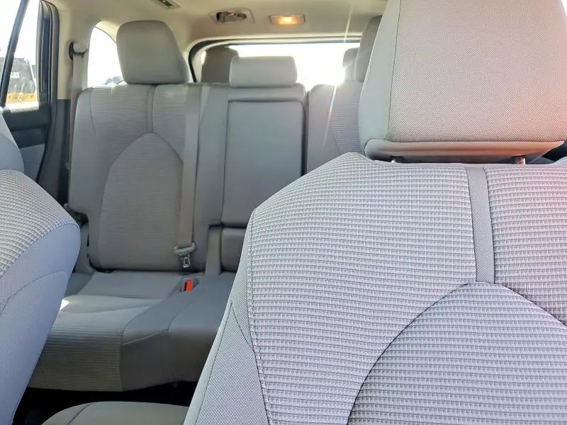 2020 TOYOTA HIGHLANDER HYBRID LE  