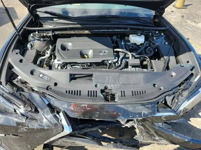 2025 LEXUS ES 300H BASE  