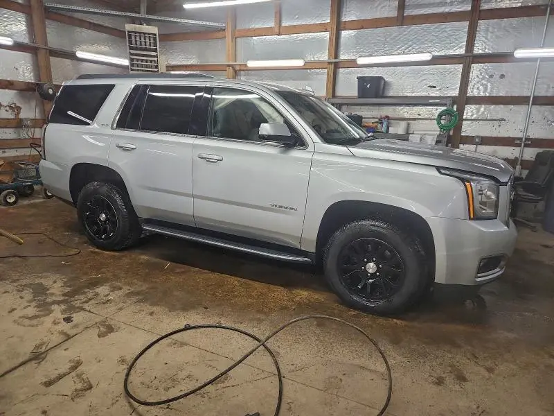 2017 GMC YUKON SLT  