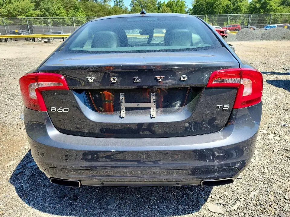 2015 VOLVO S60 PREMIER  