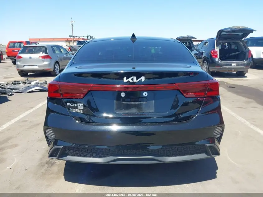 2023 KIA FORTE LX