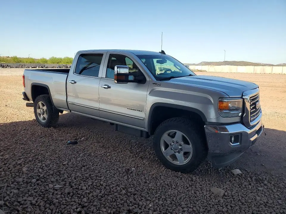 2015 GMC SIERRA K2500 SLT  