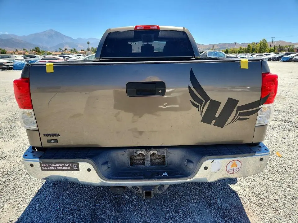 2010 TOYOTA TUNDRA DOUBLE CAB SR5  