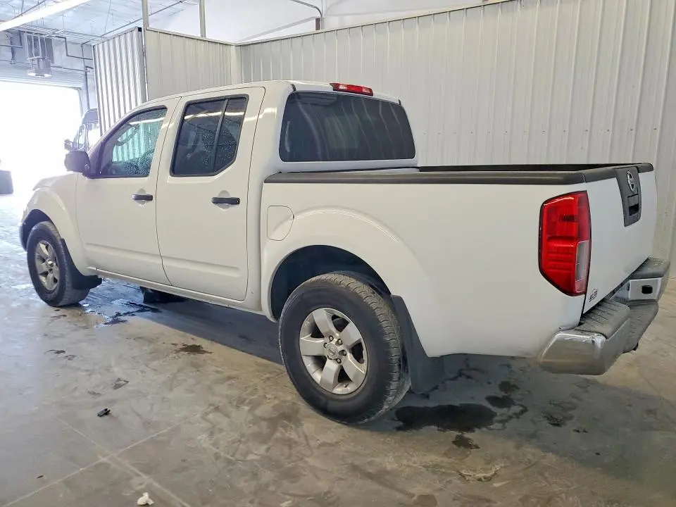 2010 NISSAN FRONTIER SE V6  