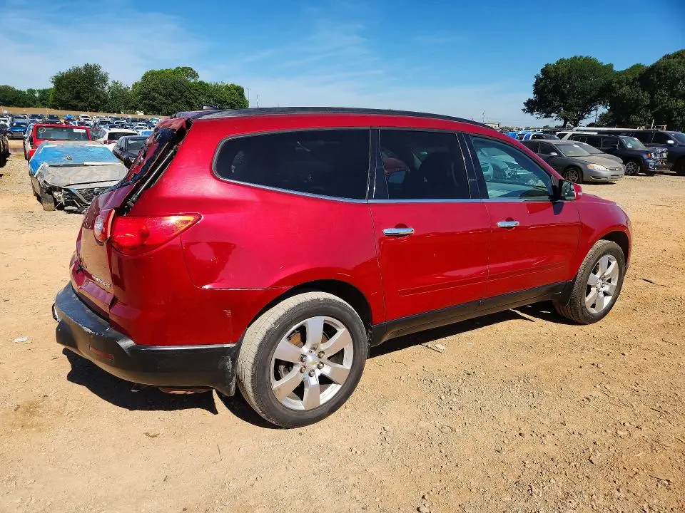 2012 CHEVROLET TRAVERSE LT  