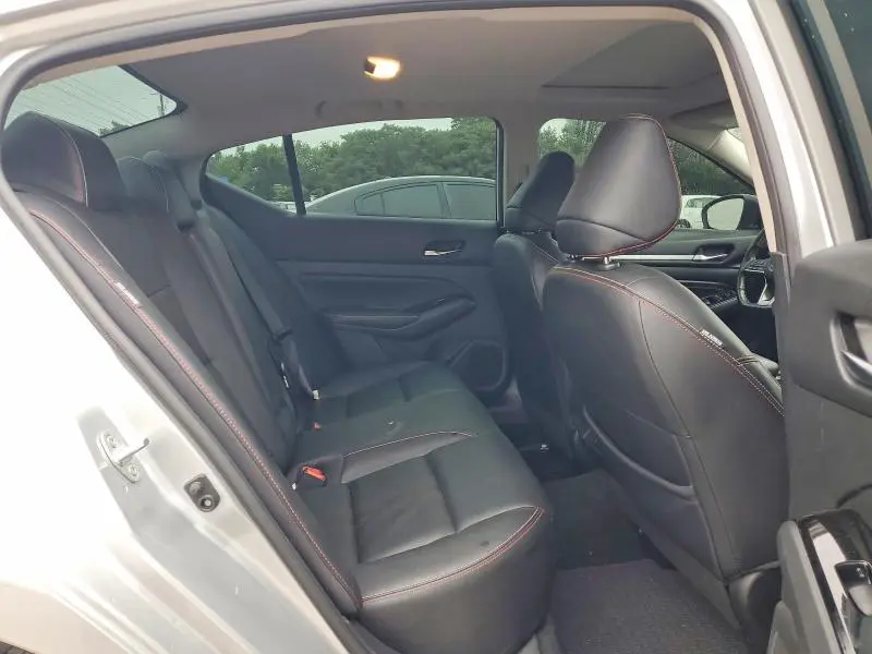 2023 NISSAN ALTIMA SR  