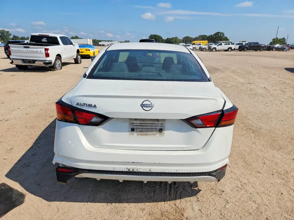 2023 NISSAN ALTIMA S  