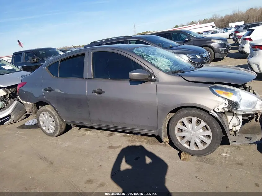 2017 NISSAN VERSA 1.6 S+