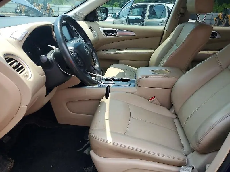 2017 NISSAN PATHFINDER SL  