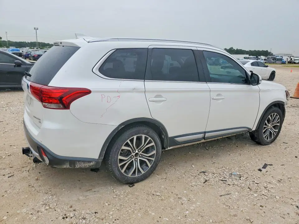 2017 MITSUBISHI OUTLANDER SE  