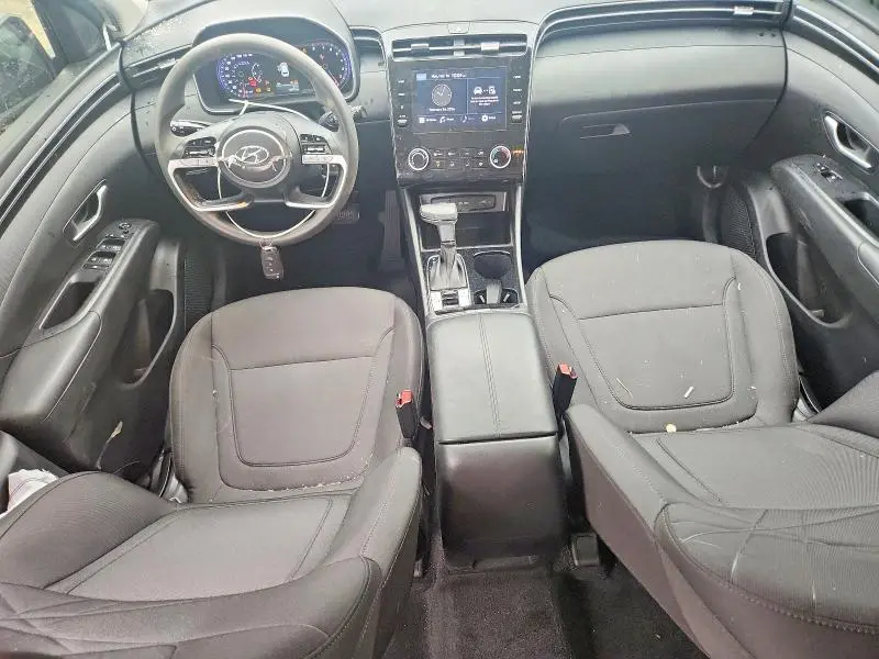 2023 HYUNDAI TUCSON SE  