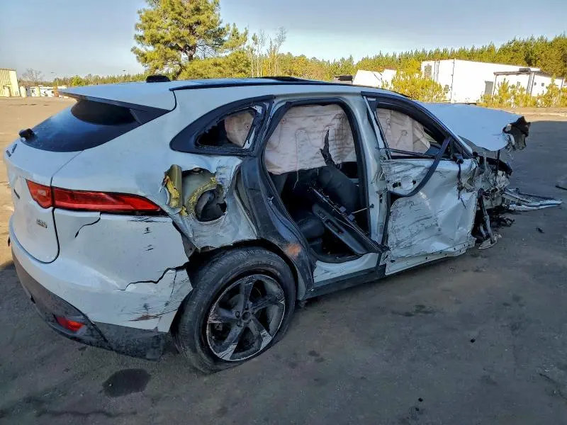 2017 JAGUAR F-PACE PREMIUM  