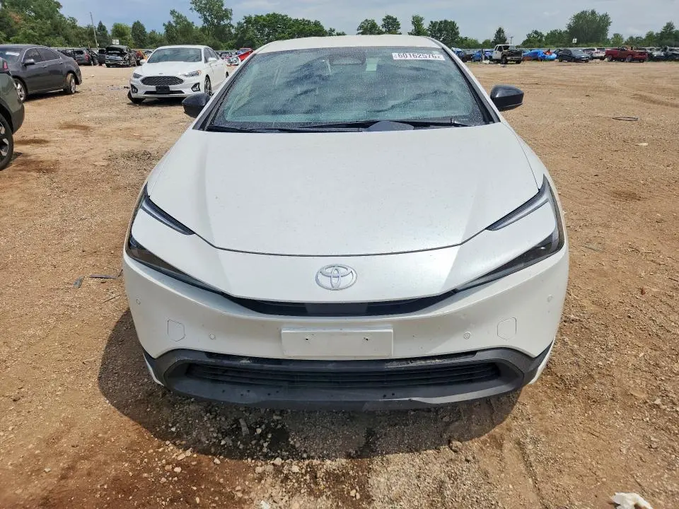 2023 TOYOTA PRIUS LE  