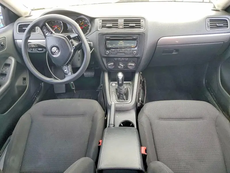 2015 VOLKSWAGEN JETTA SE  