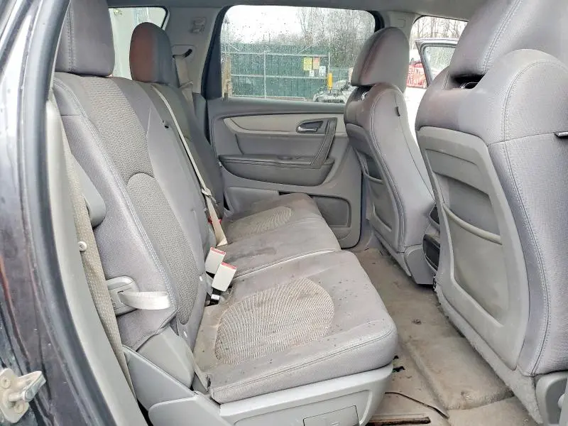 2015 CHEVROLET TRAVERSE LT  