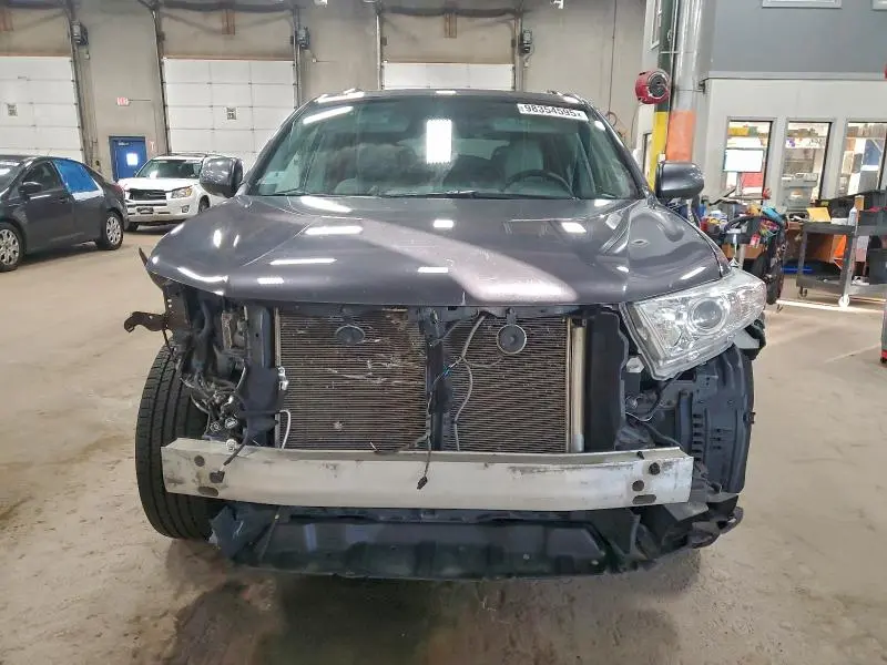 2013 TOYOTA HIGHLANDER LIMITED  