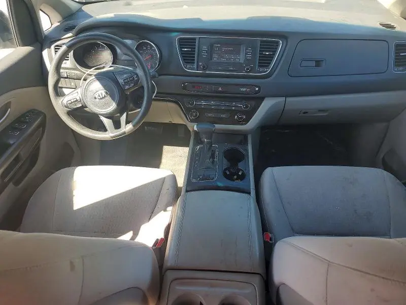 2017 KIA SEDONA LX  