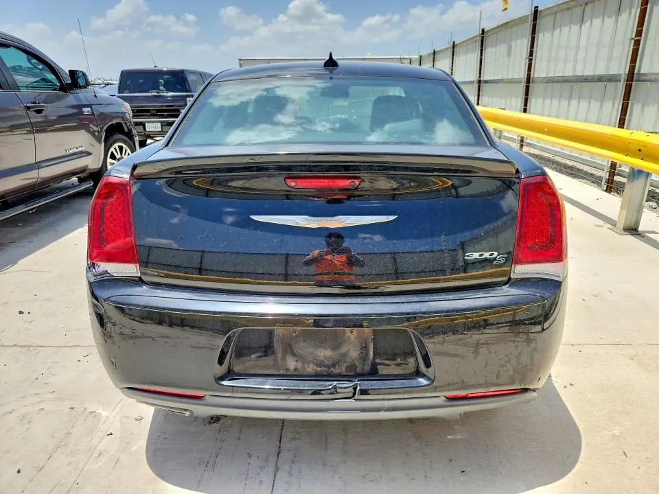 2018 CHRYSLER 300 S  