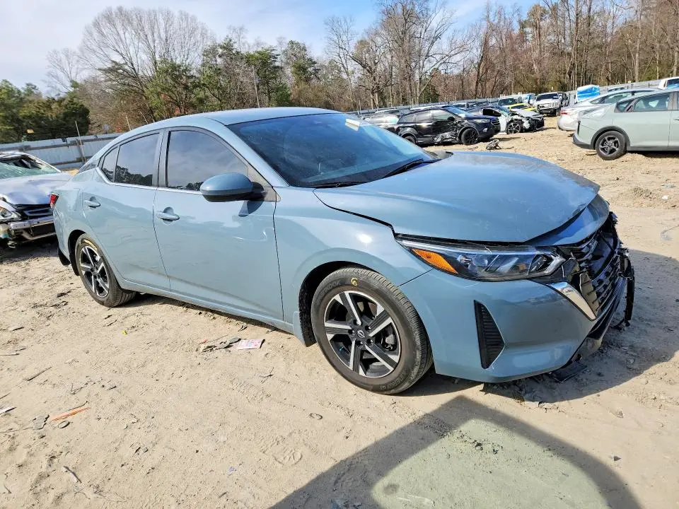 2024 NISSAN SENTRA SV  