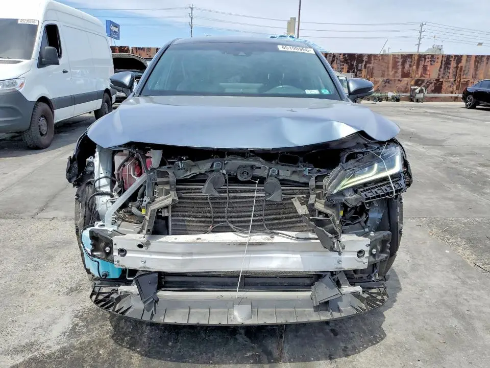 2023 TOYOTA VENZA LIMITED  