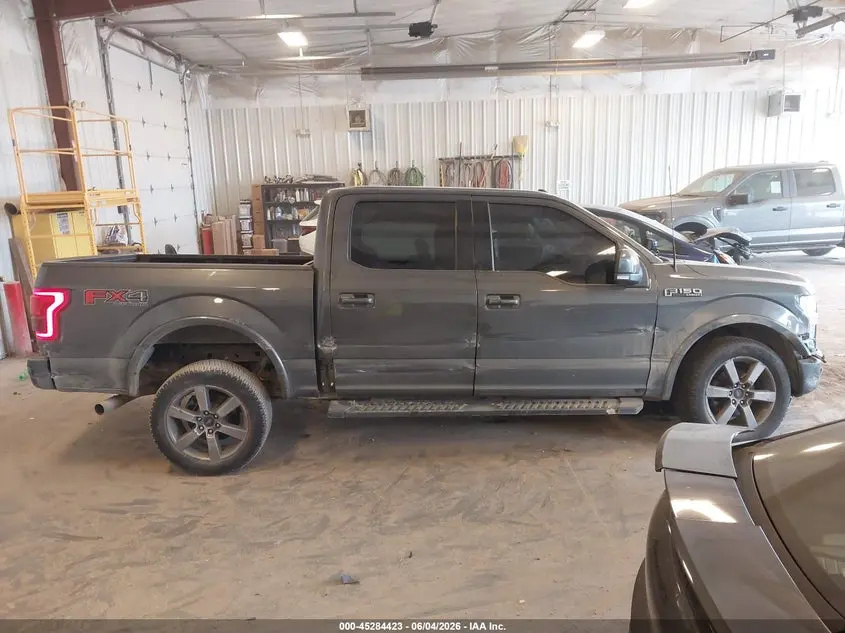 2016 FORD F-150 LARIAT
