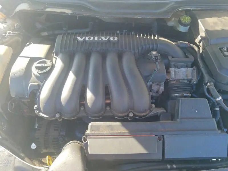 2010 VOLVO S40 2.4I  