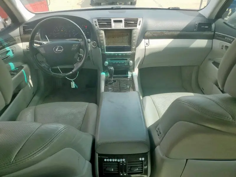 2010 LEXUS LS 460L  