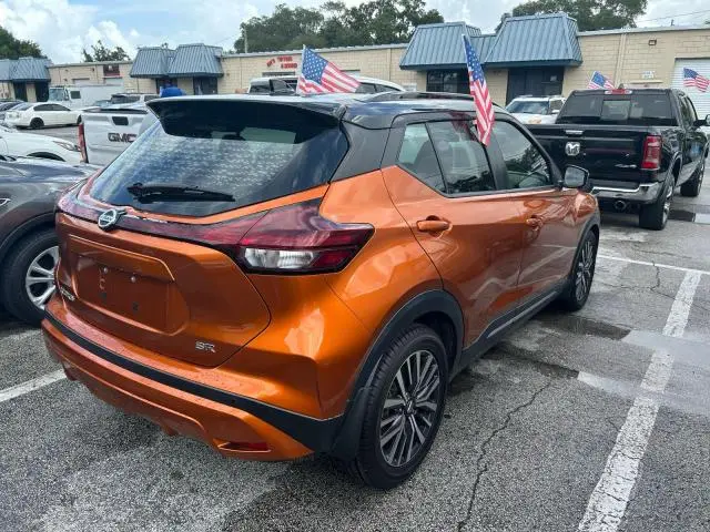 2021 NISSAN KICKS SR  