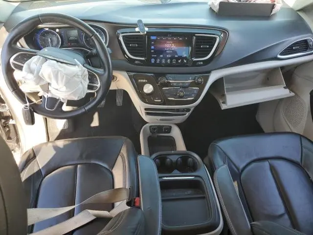 2017 CHRYSLER PACIFICA TOURING L  