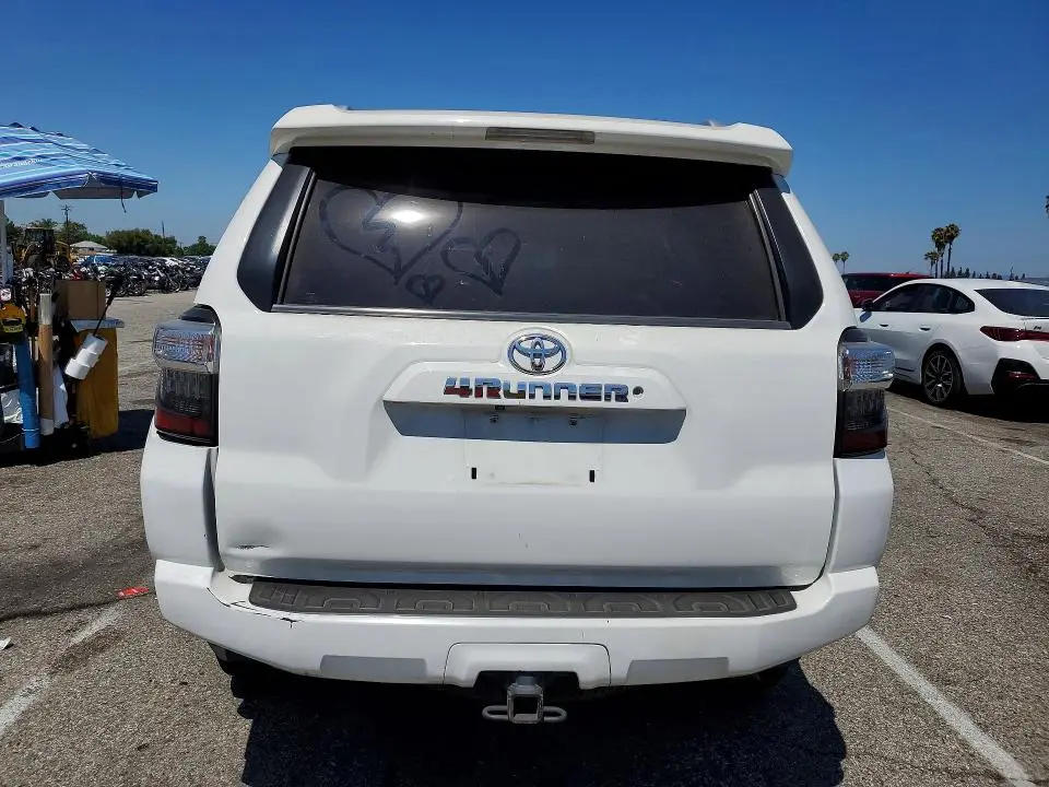 2016 TOYOTA 4RUNNER SR5  