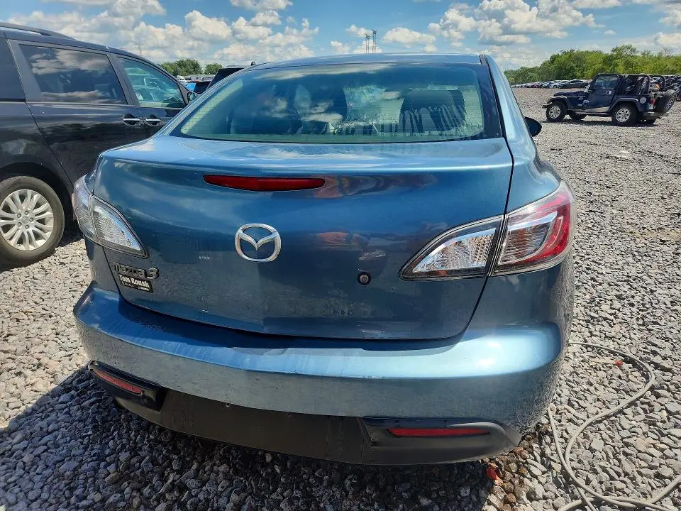 2011 MAZDA 3 I  