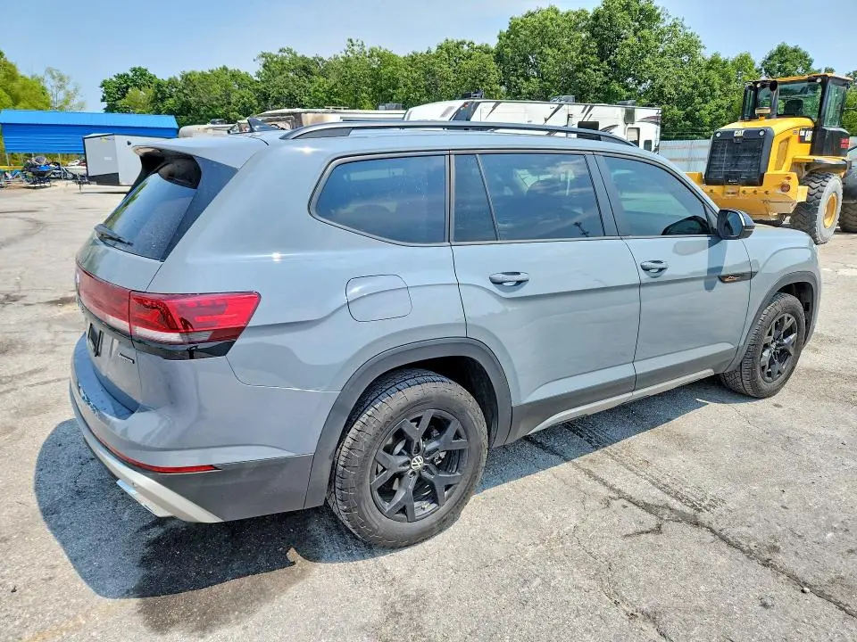 2024 VOLKSWAGEN ATLAS PEAK EDITION SE  