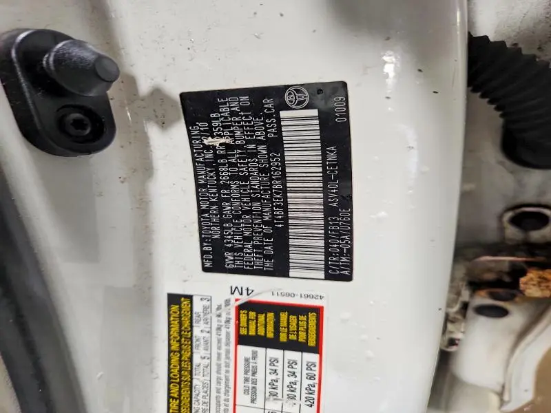 2011 TOYOTA CAMRY LE  