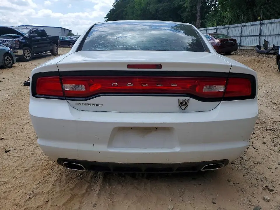 2013 DODGE CHARGER SE  