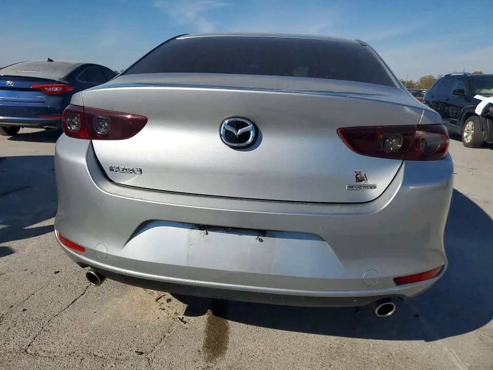 2021 MAZDA 3   