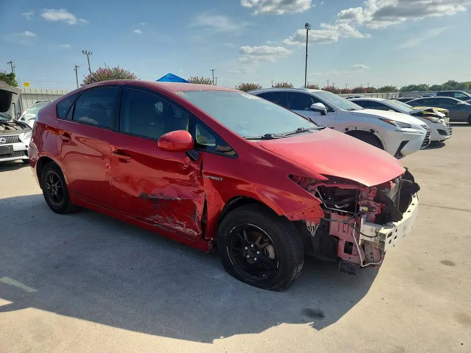 2013 TOYOTA PRIUS THREE  