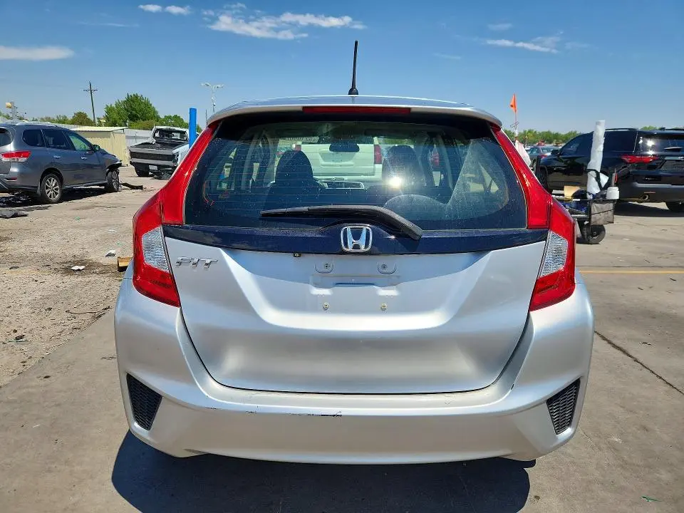 2016 HONDA FIT LX  