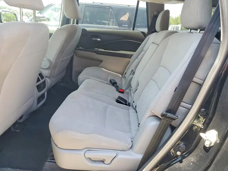 2019 HONDA PILOT LX  