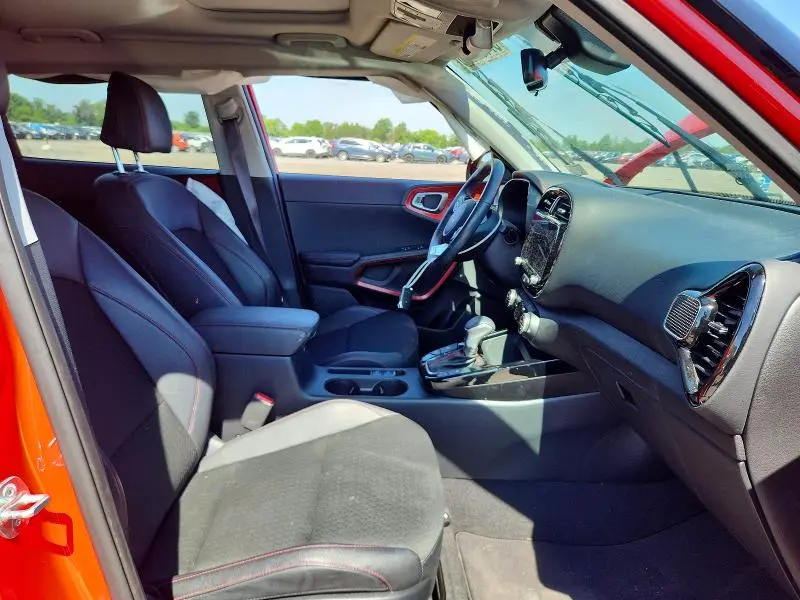 2025 KIA SOUL GT LINE  