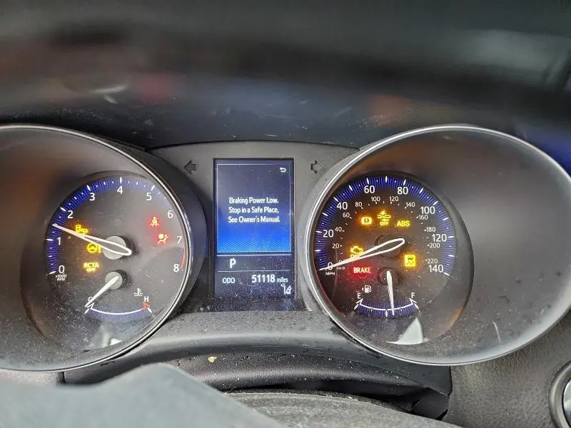 2020 TOYOTA C-HR XLE  