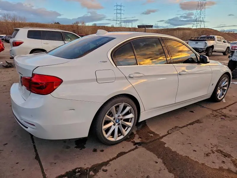 2017 BMW 330E   